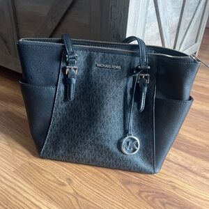 Michael Kors tote